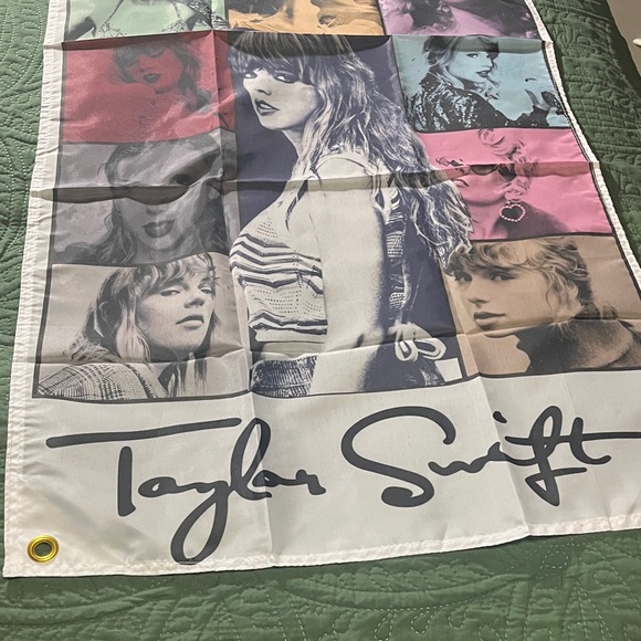 Taylor Swift Multicolor Wall Tapestry 3ftx2ft - Picture 3 of 3